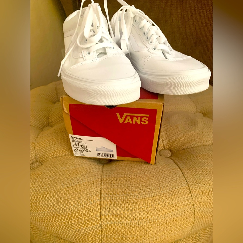 Vans Classic White Sneakers “Old Skool” - Picture 4 of 4